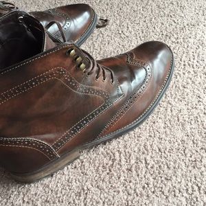 Men 11.5 /Vintage look euro style casual shoe